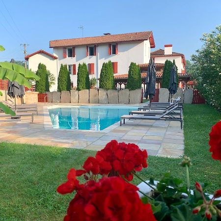 Hotel Restaurant Txistulari Итчасу Екстериор снимка