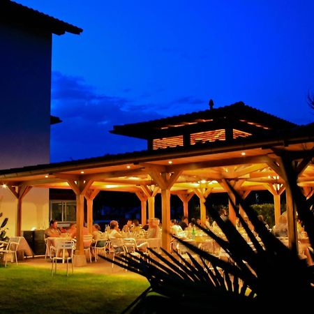 Hotel Restaurant Txistulari Итчасу Екстериор снимка