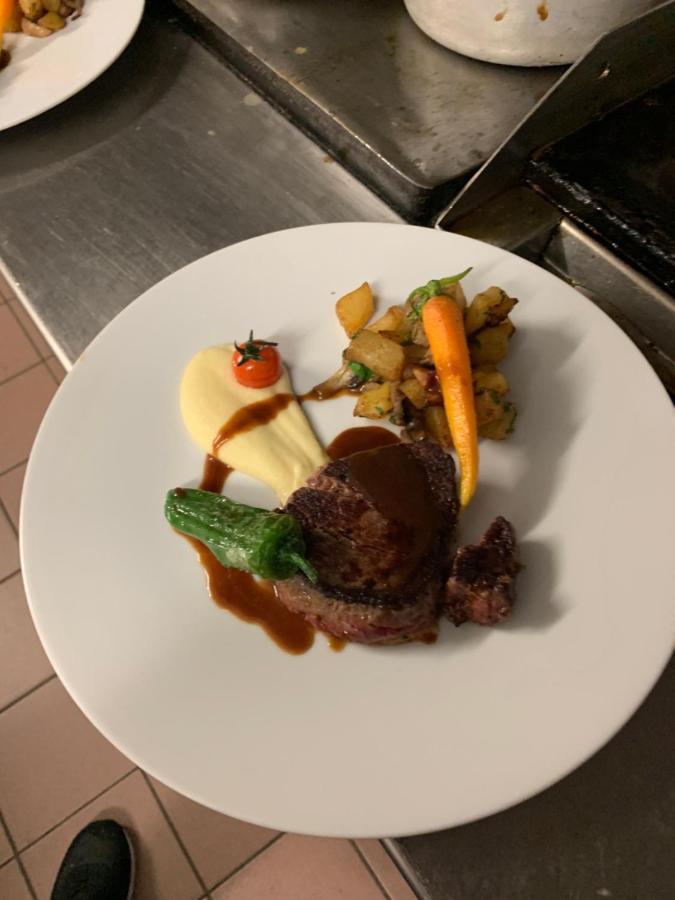 Hotel Restaurant Txistulari Итчасу Екстериор снимка